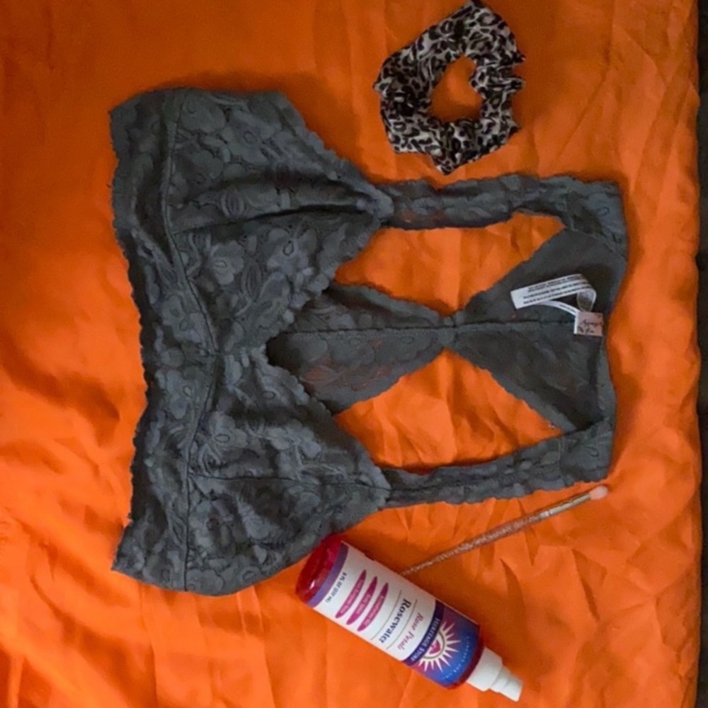 GREY BRALETTE